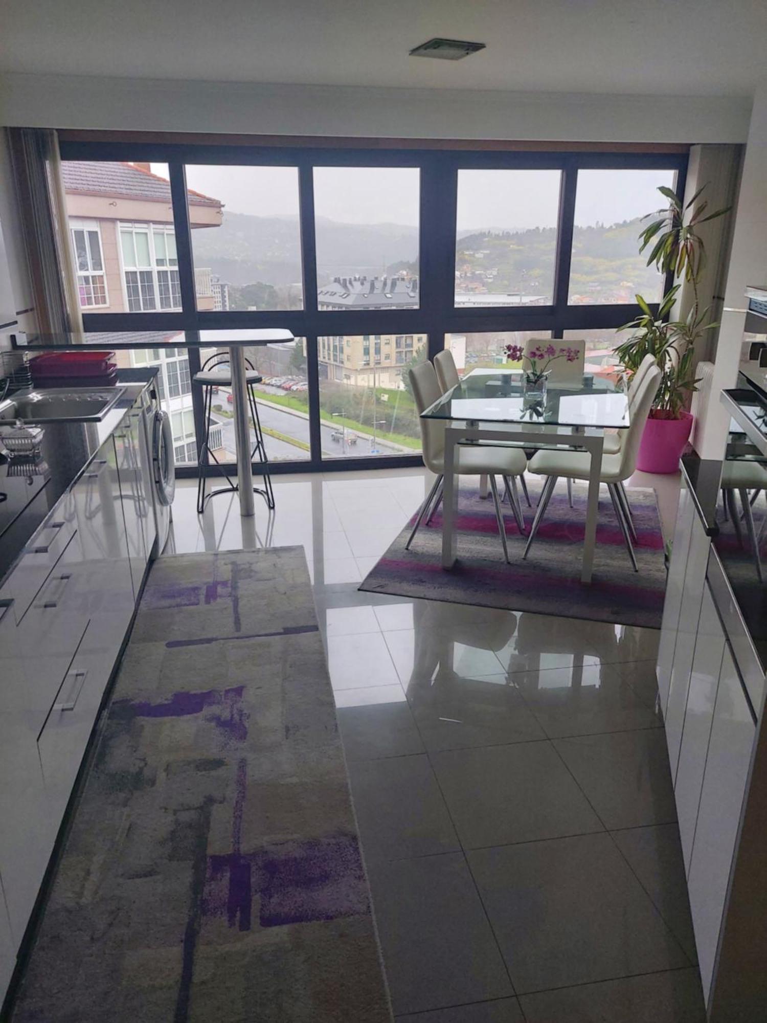 Duplex Grandes Cristaleras Impresionantes Vistas Apartment Ourense Bagian luar foto